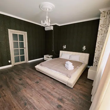 Arcadia Great 2-bedroom 89 *