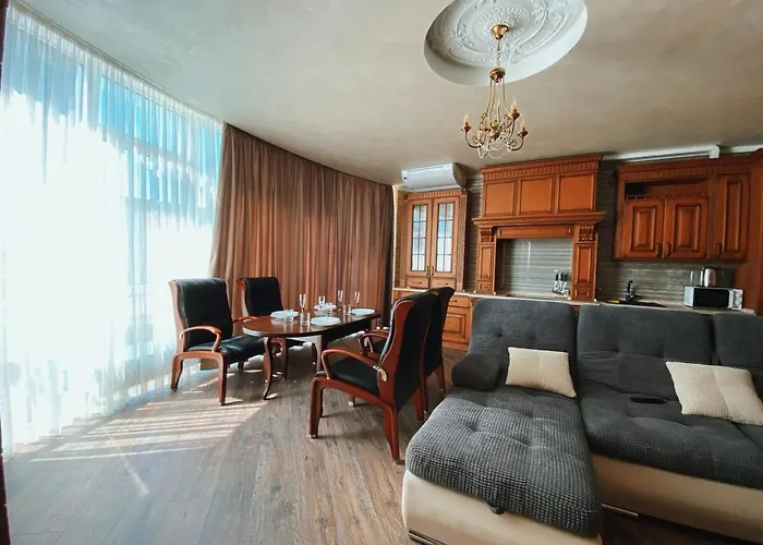 Arcadia Great 2-bedroom 89